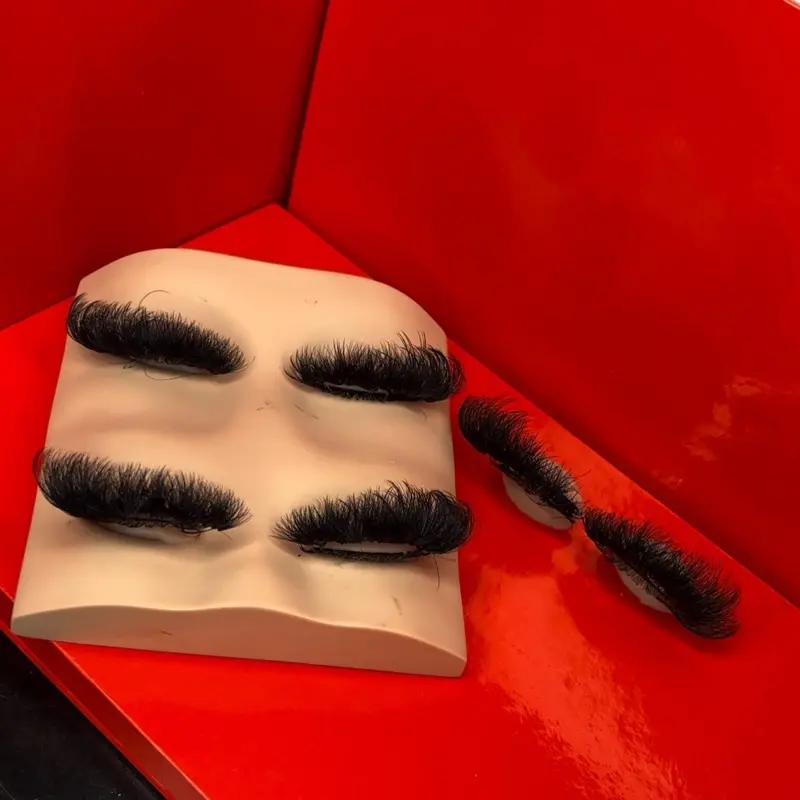 Dainty 13mm -19 mm cat eye