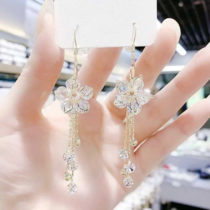 Zircon Five-Petal Flower Earrings 2024 Trendy Fashionable Elegant Flower Tassel Drop Earrings Fairy-Inspired Influencer Ear Jewelry HNAN92