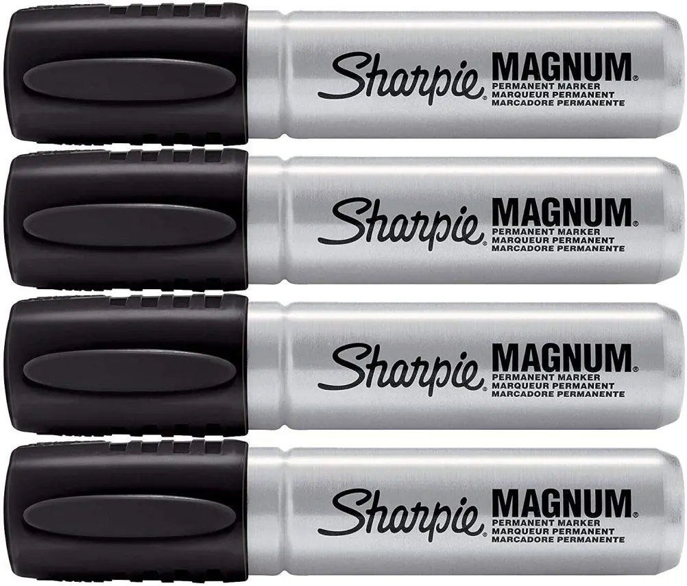 Sharpie Magnum Permanent Marker with Extra-Wide Chisel Tip, Fade & Water-Resistant Quick-Dry Ink, Black, 4 Pack