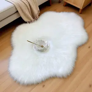 Fluffy Bedroom Rug - 80x120cm Shaggy Soft Area Rug, Irregular Cloud Shape, Ideal for Bedrooms, Sofas, Shaggy Area Rugs Super Soft Rug
