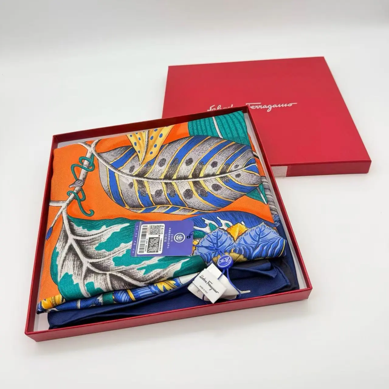 Pre-owned SALVATORE FERRAGAMO RL2 Silk Scarf 23933631
