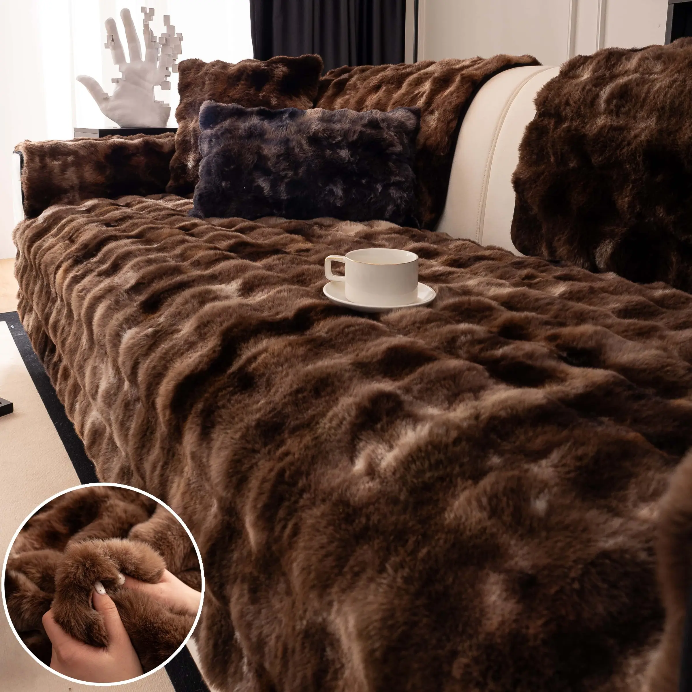 Luxury Faux Fur Sofa Cover, 1 Pc Pet-Friendly Washable Couch cover, Dustproof Couch Pad, Thick Plush Couch Protector for Winter, Soft Fluffy Sofa Cushion Slipcover, Warm Anti-Slip Sofa Pad for Sectional, Loveseat & 3-Seater, Removable Washable Covers