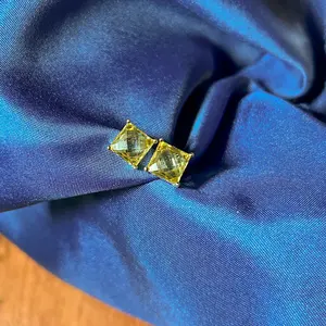 Square diamond fashion earrings