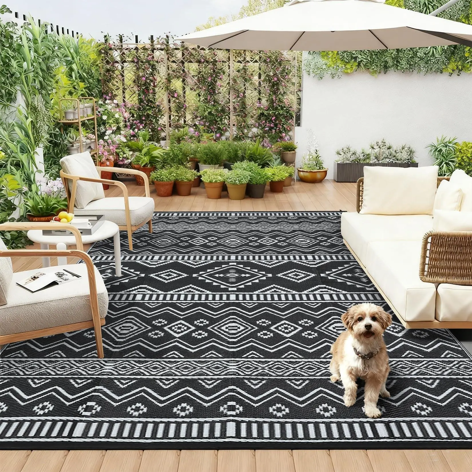 Large Outdoor Rug Waterproof Reversible Geometric Pattern, Stain Resistant Plastic Straw Mat for Patio Balcony Beach RV Camping Black White