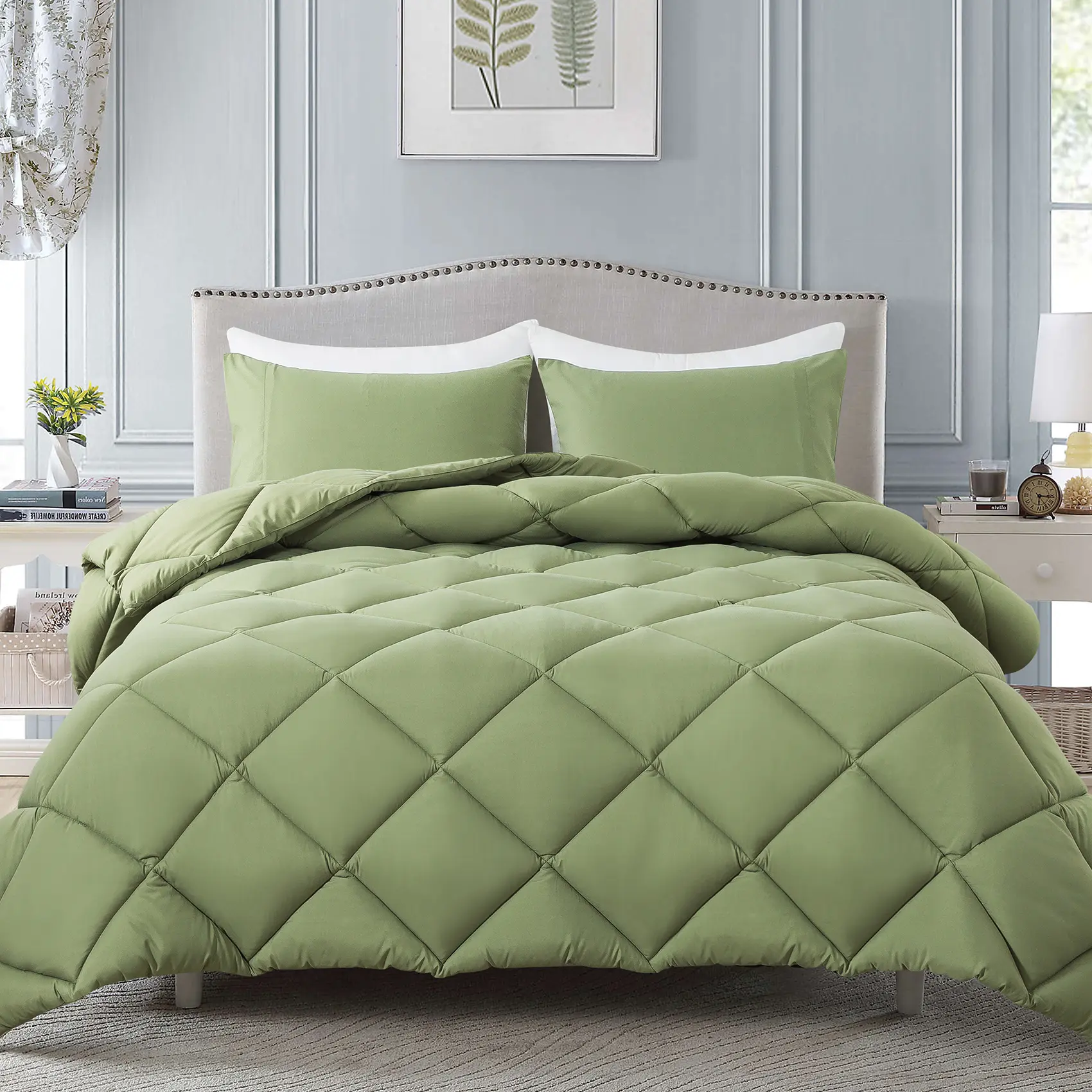 Sage Green: Diamond-quilted