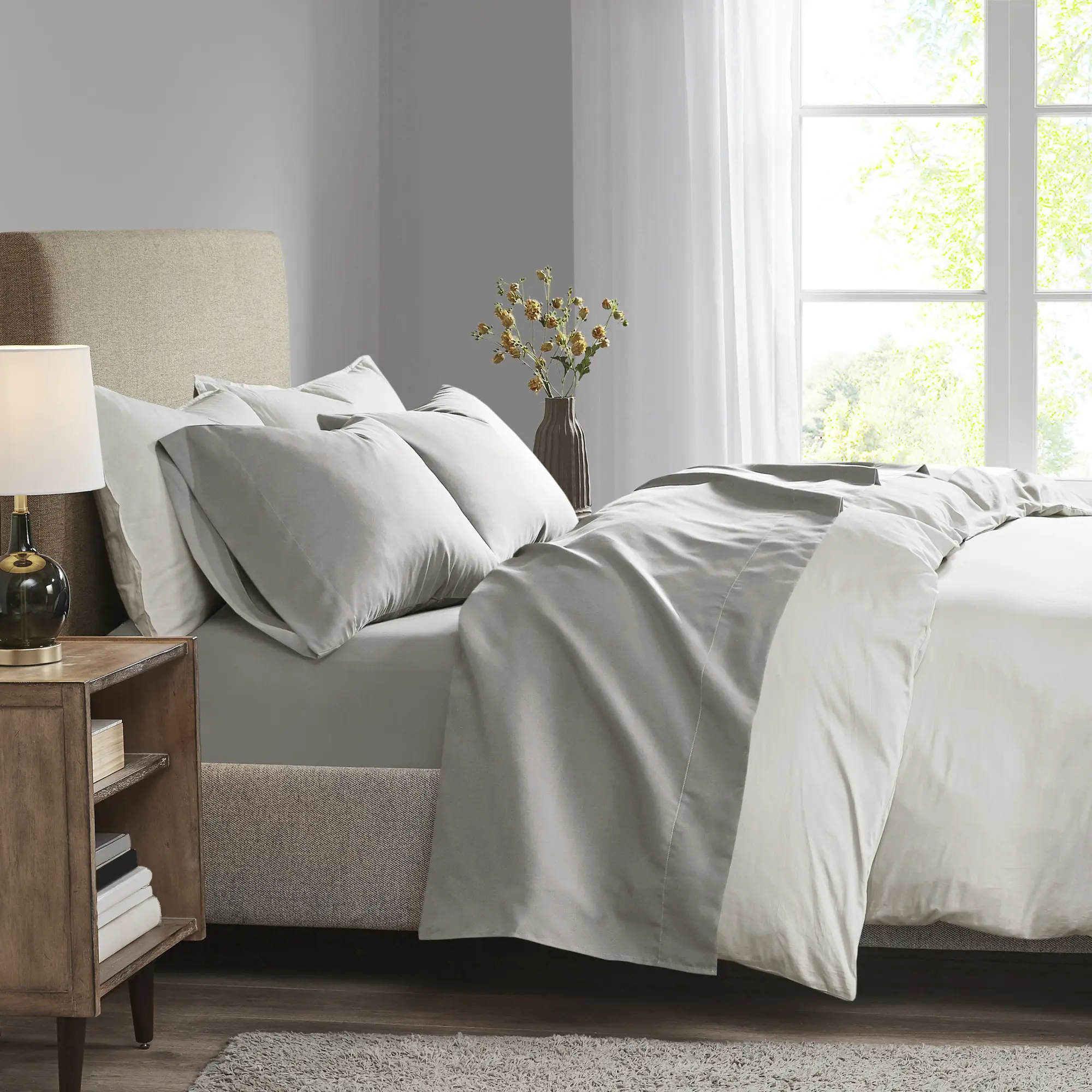 Luxurious Brushed Microfiber Deep Pocket Sheet Set Luxurious Brushed Microfiber Deep Pocket Sheet Set