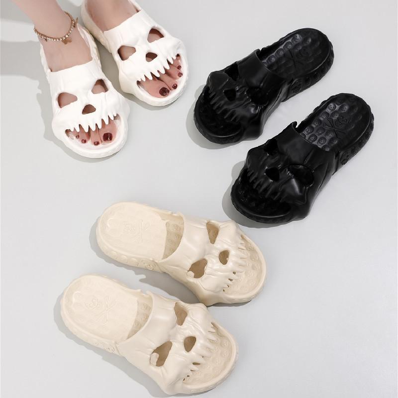 Couples’ 3D Skull Slippers for Men/Women, Non-Slip EVA Cloud Slides, Gothic Cool Skull Design Summer Outdoor Indoor Sandals