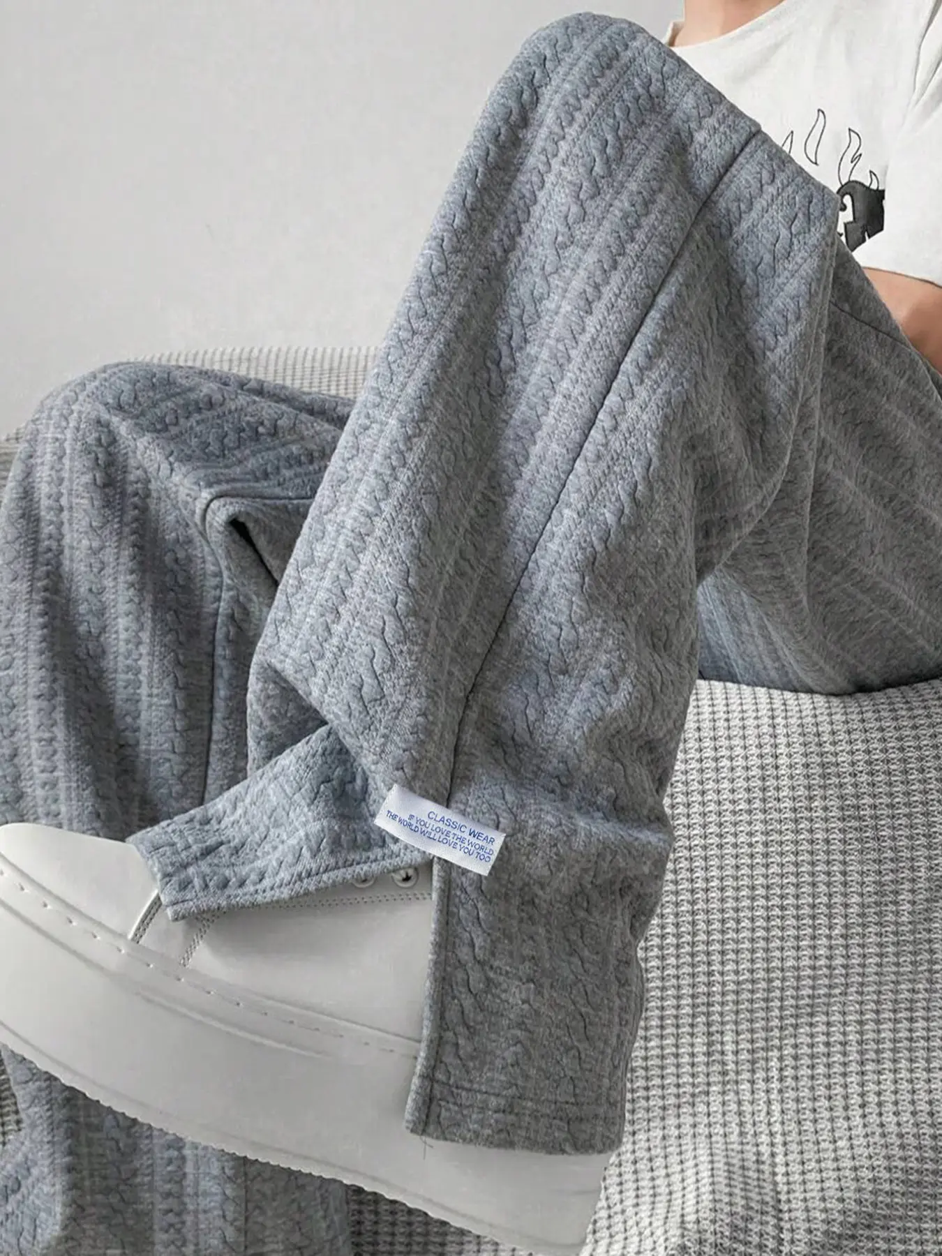 Men's Casual Minimalist Letter Print Sweatpants, Split Hem Design, Textured Jacquard Fabric, Drawstring Waist Comfort Fit, Adjustable Drawstring Pants