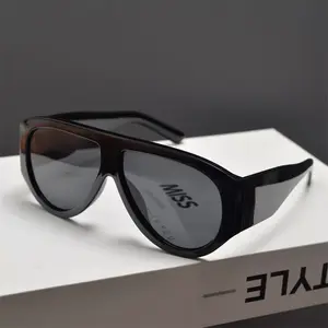 Premium Oversized Sunglasses – Luxury Edition