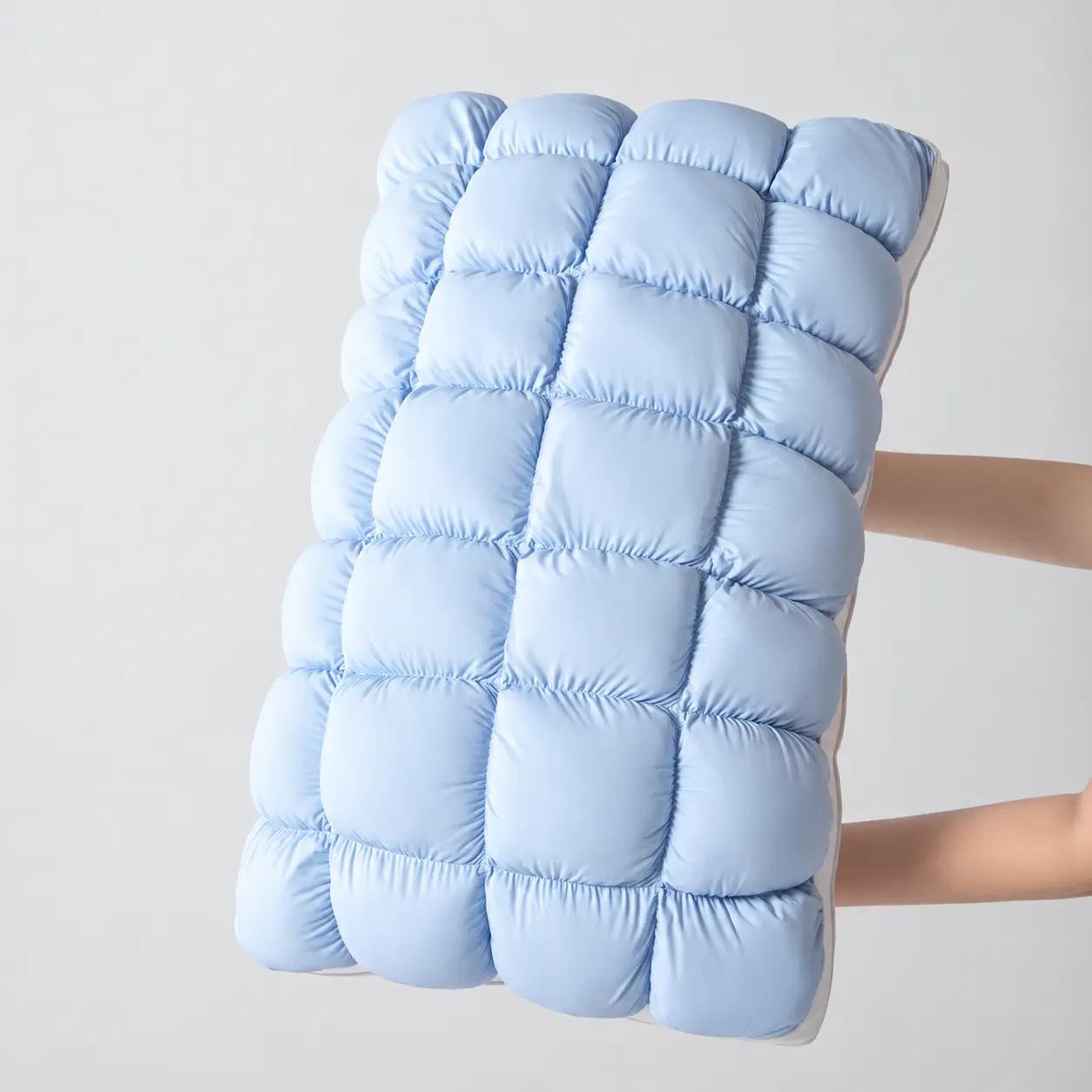 Gladinest Fluffy Cloud Pillow with Ice-Touch Breathable Quilted Grid Design for Side and Back Sleepers Machine Washable Comfort