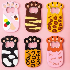 New Cartoon Cat Paw Bottle Opener, Magnetic Soft PVC Beer Opener, Soda Can Opener, Cute Fat Cat Claw Design, Refrigerator Accessory