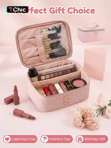 Makeup Bag, Portable Cosmetic Bag, Large Capacity Travel Makeup Case Organizer, Women Toiletry Bag for Girls Traveling With Handle and Divider，Gifts Initial Makeup Organizer Bag for Girls, Chenille Letter Personalized Cosmetic Bag with Zipper，Preppy Quilt