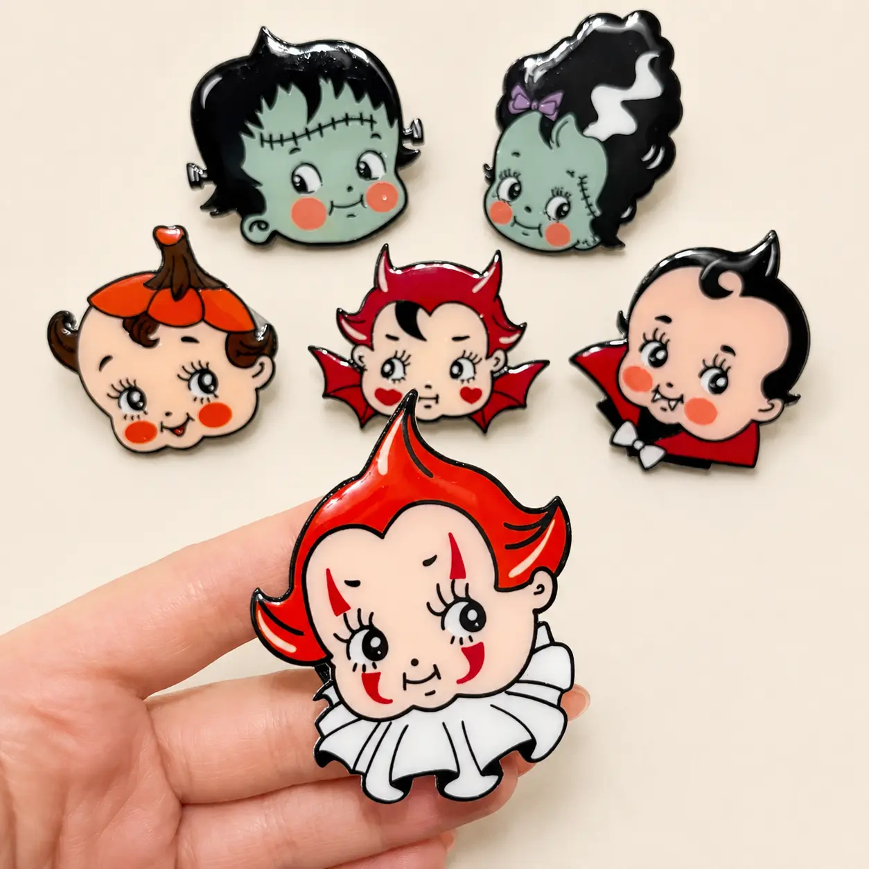 Retro Spooky Monster Phone Grip Holder Cute Horror Design Expanding Stand For Smartphone Tablet Aesthetic Gothic Accessory For Fans Acrylic