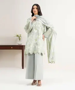 Sapphire Stitched Zari Lawn 3 Piece U3PE-DYS26V3-111 J(96&97) Y(178)152