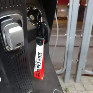 Car Keychain, Car Key Holder, Slow Car Club Pattern Car Key Ring, Car Key Accessory, Universal Car Interior Decoration Accessories (1 Count)