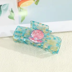 Coastal Charm Claw Clip - Seashell