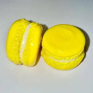 Glass Macaron - Lemon