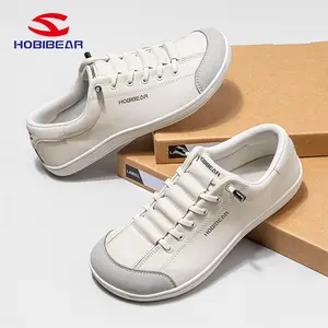 HOBIBEAR wide-toe shoes with PU leather upper, slip-on for men and women, comfortable and lightweight, no laces—sports shoes suitable for everyday commuting and walking.