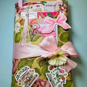 Bougie on a Budget Botanical Book Bundle