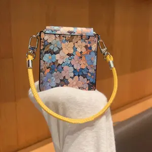Korean Luxury Retro Flower Yellow Leather Rope Phone Case for Samsung Galaxy Flip7 flip7 Zflip6 5 Zflip5 flip6 flip5 Back Cover