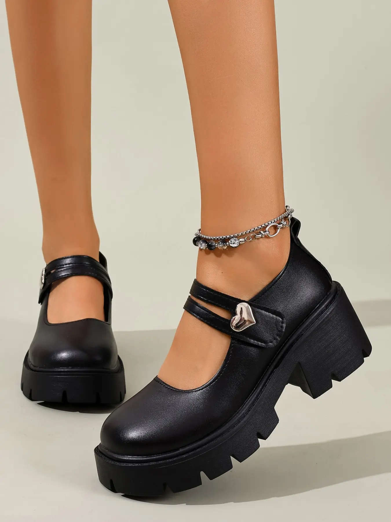 Vintage College Classic Style Thick Sole Mary Jane Shoes for Women, Heart Buckle Chunky Heel Jk Small Leather Shoes, Fashionable, Elegant, Stylish and Comfortable, Womens Shoes, Mary Jane Footwear