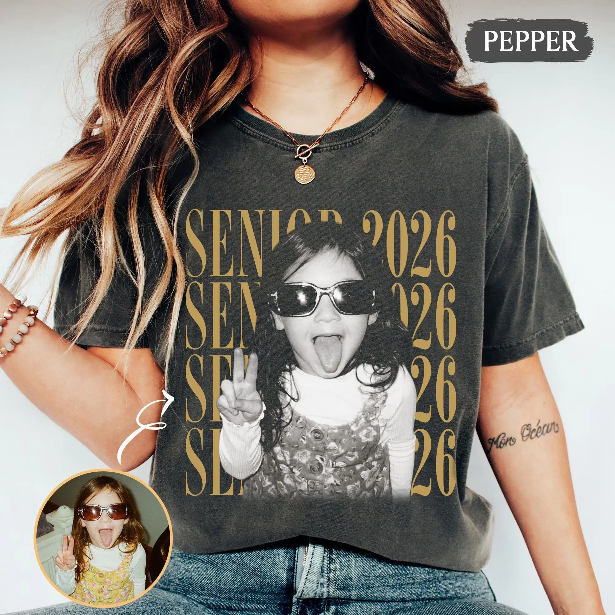Personalised Vintage Photo And Year Senior Shirt: Custom Graduate Picture Shirt, Class of 2026 Graduation Gift, Retro Senior Boy Girl Shirt