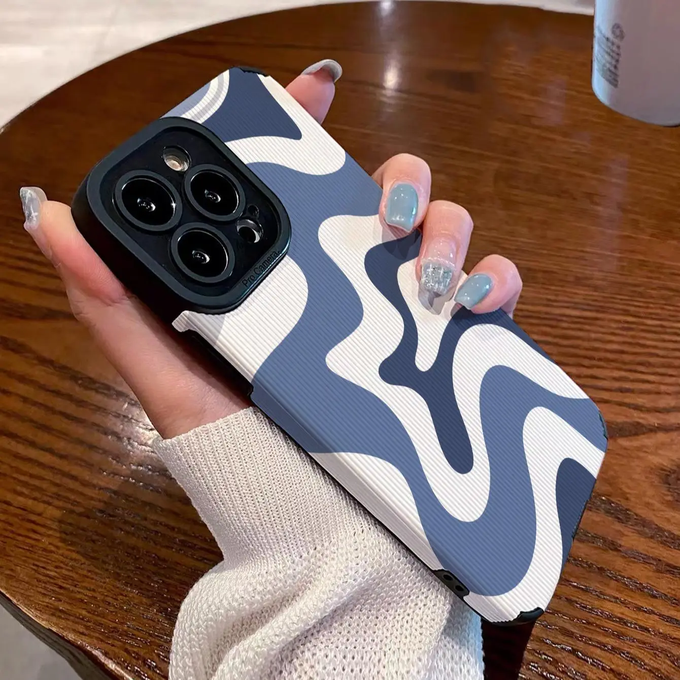 Wavy Line Pattern Design Phone Case for Summer, Silicone All-inclusive & Drop-resistant Decorative Phone Protective Cover, Summer Gift, Phone Accessor