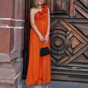 Solid Color Three-Dimensional Flower Pleated Strapless Sloping Shoulder Backless Summer Dress