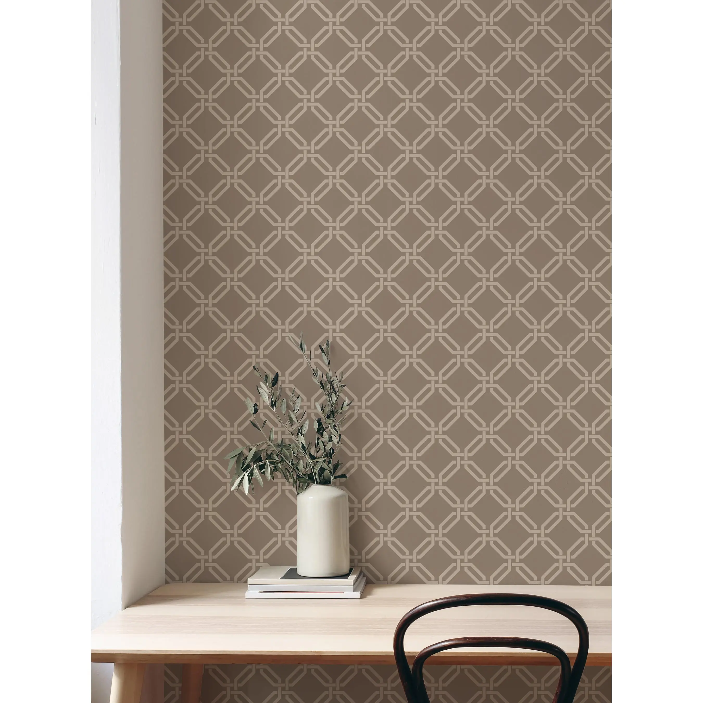 Octagon Links Bold Wallpaper - Peel and Stick