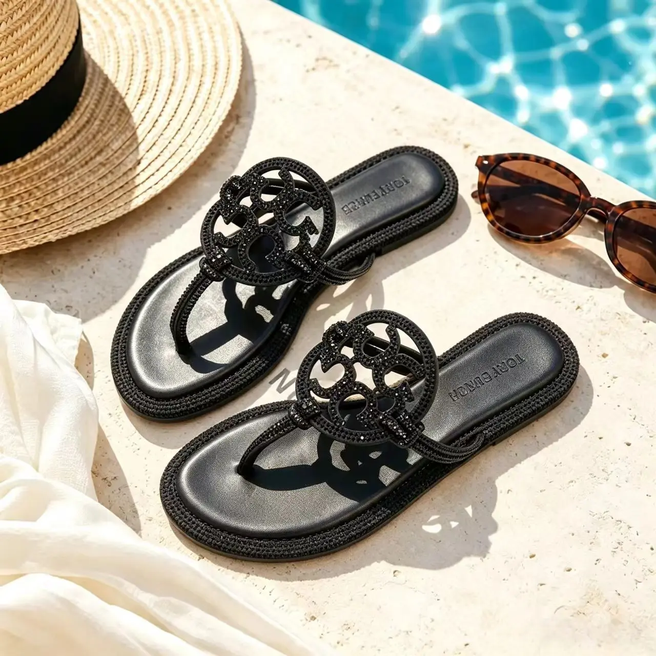 Women Rhinestone Cutout Thong Sandals, Flat Slip On Flip Flops Casual Summer Beach Vacation Walking Shoes