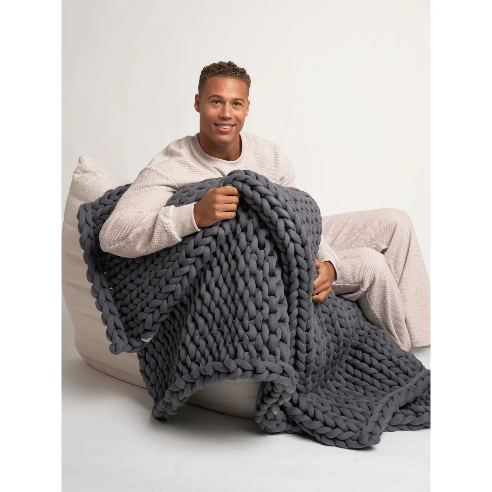 Comfrt | CuddleCloud Weighted Blanket | 20lb Hand-Knitted Weighted Blanket For Anxiety Comfrt | CuddleCloud Weighted Blanket | 20lb Hand-Knitted Weighted Blanket For Anxiety