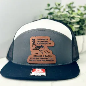 Hat for those that love reading