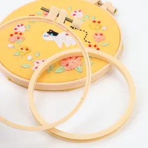 Handmade DIY Embroidery Hoop Frame, Round Bamboo Plastic Stitching Frame for Handcrafts, Sewing Tool  Professionals
