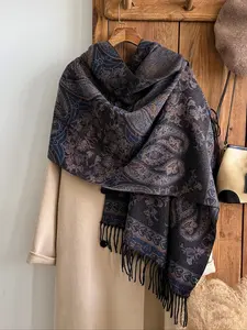Bohemian Ethnic Print Scarf, Warm Soft Shawl for Fall & Winter, Casual Fashion Accessory, Woven Fabric, Fitted Style, Boho Style Scarf