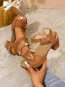 New Fashion Women's High Heel Chunky Sole Sandals, High Heeled Sandals, Comfortable Slip-On Shoes, Hollow Out Design, Floral Decor, All Seasons