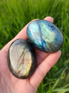Labradorite Palm Stone, Natural Labradorite Stone for Meditation, Large Size Reiki Crystal for Intuition and Healing, Pocket Stone, Natural Gemstones