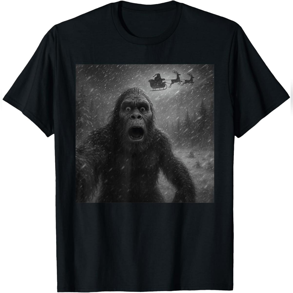 Funny Bigfoot Sasquatch Selfie Santa Claus Xmas Christmas T-Shirt Stylish Cotton Tee