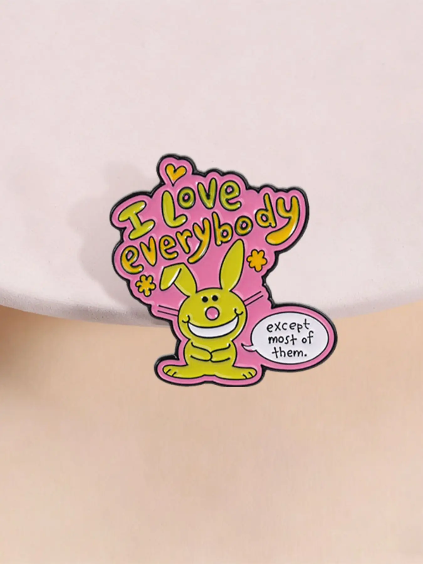 I Love Everybody Except Most of Them Toxic Tongue Rabbit Brooch, Flower Brooch Pin, Alloy Brooch Pin, Unique Design Accessory, Perfect for Gift or Personal Use