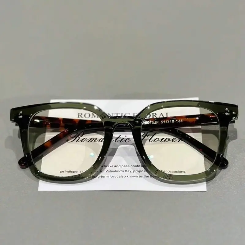 New Simple Square Flat Lens Glasses, Trendy Fashion Anti-Blue Light Frame, Bluelight Fashion Glasses, Tr90 Vintage Eyeglasses, Casual Daily Wear Style, Stylish Square Frames, Square Plain Frame, Square Frame Eyewear