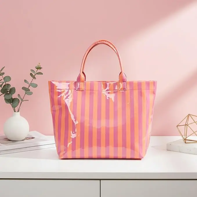 Plaid PVC Tote Bag for Women Large Letters Print Plastic Handbag Plastic Tote Bag for Work Summer beach bag, beach tote, splash-proof, Model posing shoot