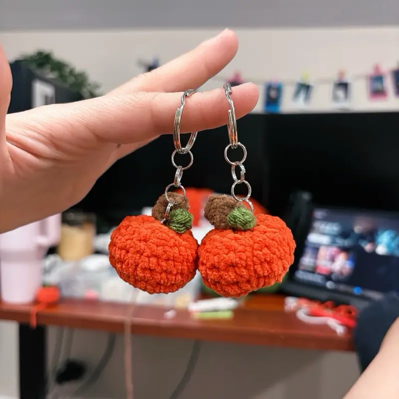Crochet Pumpkin Keychain, Handmade Decorative Accessory for Keys, Bags, Halloween Gifts