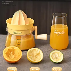 Portable Manual Lemon Juicer with Pulp Separator, Robust Handheld Juicer for Fresh Juice Extraction, Ideal for Home Office Camping