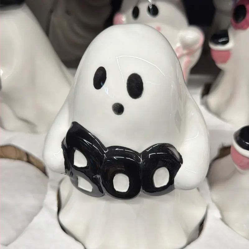 The Halloween collection ceramic ghost