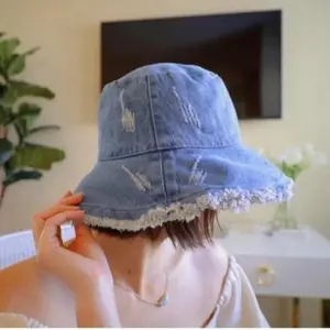 European and American Fashionable Distressed Raw Edge Denim Bucket Hat - Casual Fitted Design for Beach and Outdoor Wear
