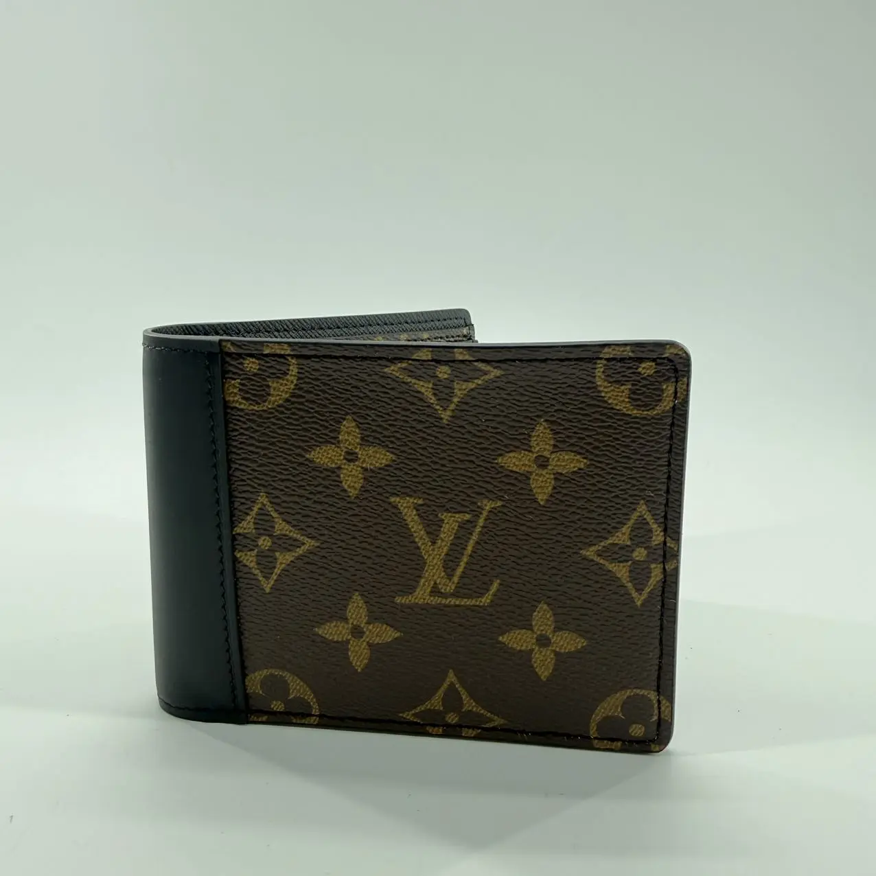Pre-owned Louis Vuitton Multiple Wallet Monogram Macassar