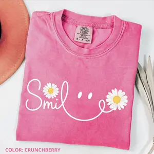 Comfort Colors, Smiley Daisy Womens Shirts, Emoji Smile Tee for Mom, Trendy Floral Tee Shirts, Inspirational Gift for Her, Summer Vibe Gifts