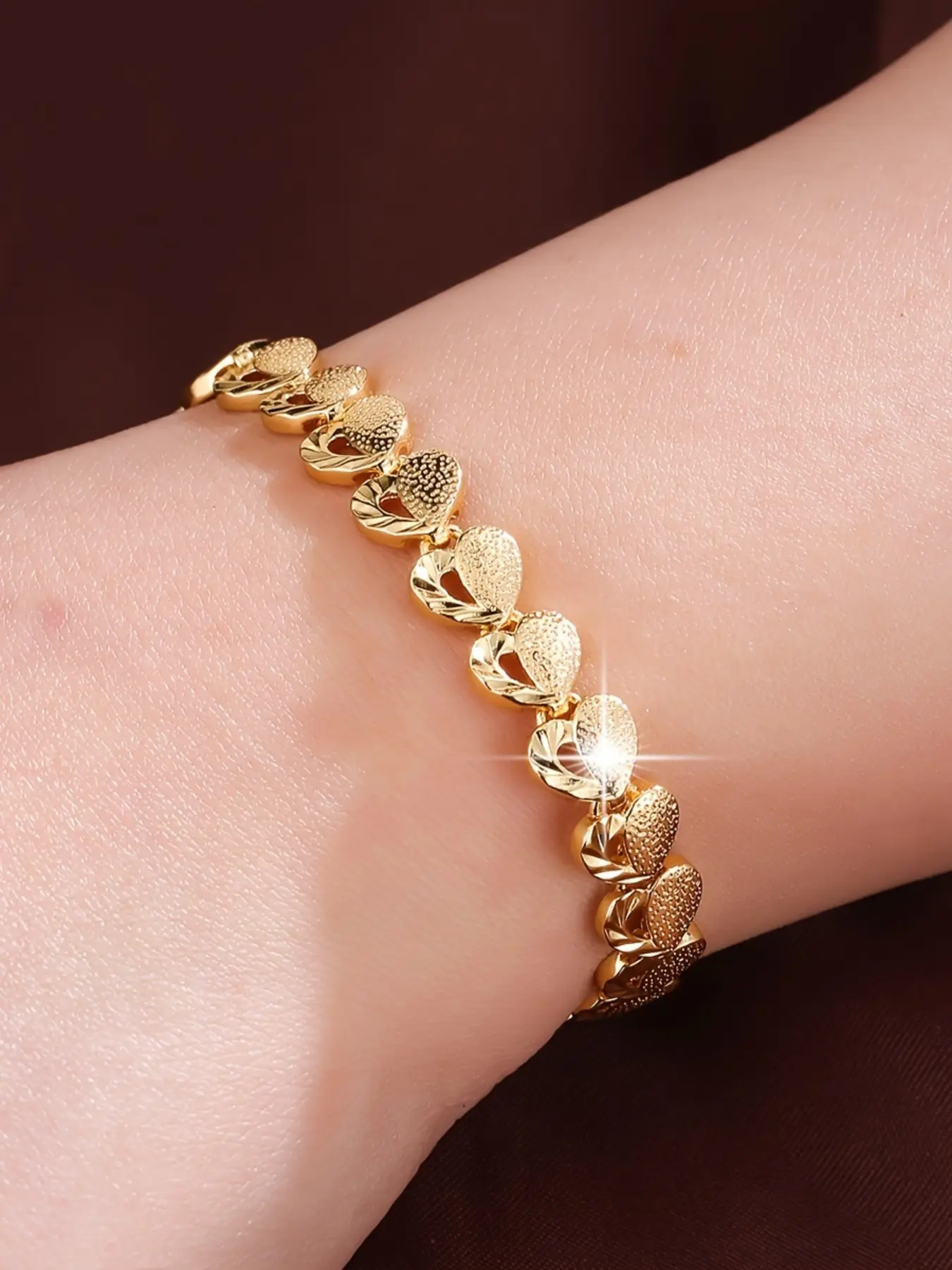 Fashion Classic Heart Design Elegant Bangle Bracelet, Women's Daily Wear Multifunctional Accessory Jewelry, Stylish and Versatile Handwear, Heart Shaped Bracelet, Fashionable Bangles, Heart Bracelets