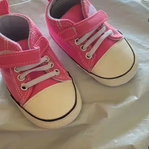 Baby Shoes Infant Shoes for 0 6 9 12 18 Months Baby Sneakers  First Walkers  Shoes Baby Canvas Shoes Indoor Outdoor Baby Slippers  Infant High Tops Shoes Todddler Shoes Non-Slip Unisex Baby Snearkers Lightweight Flexible Shoes Toddler Tennis Shoes Baby Sp