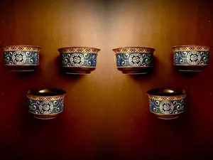 Set of 6 Traditional Chinese Porcelain Teacups