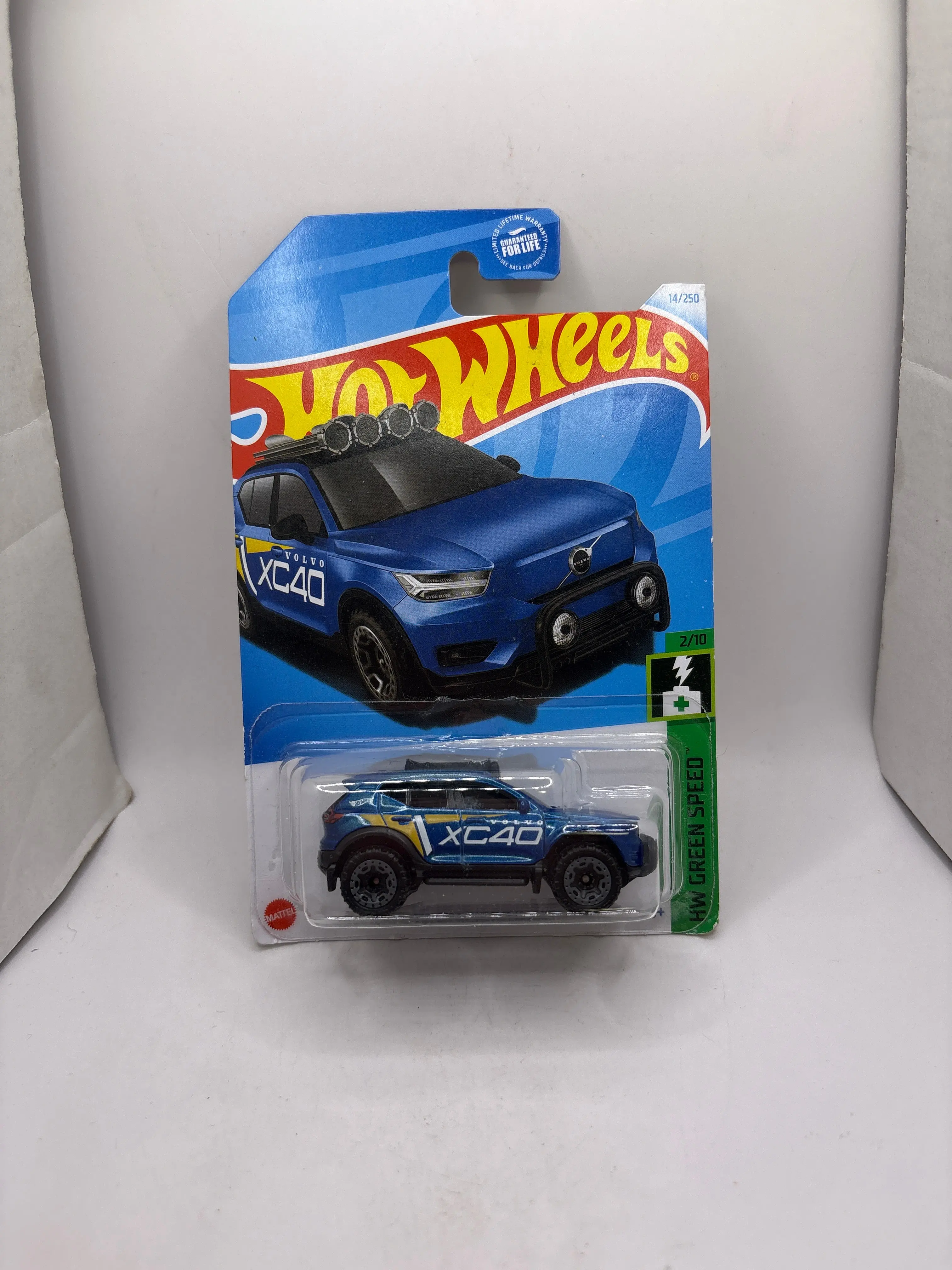 Hot Wheels Volvo XC40 Recharge Diecast blue